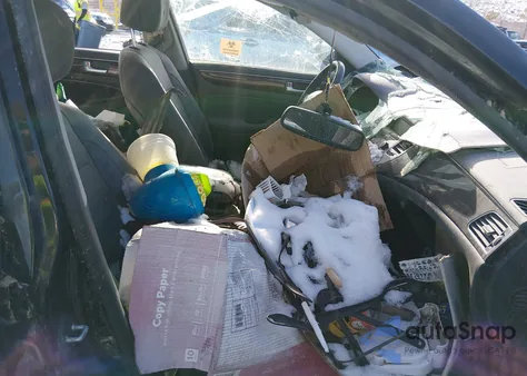 2013 Hyundai Genesis 3.8 z USA, uszkodzony, nr VIN KMHGC4DD9DU241379